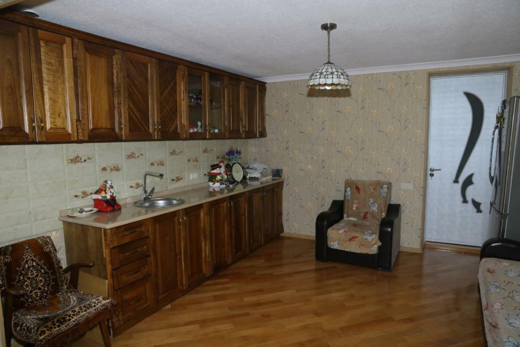 Nana'S Apartment Kutaiszi Kültér fotó